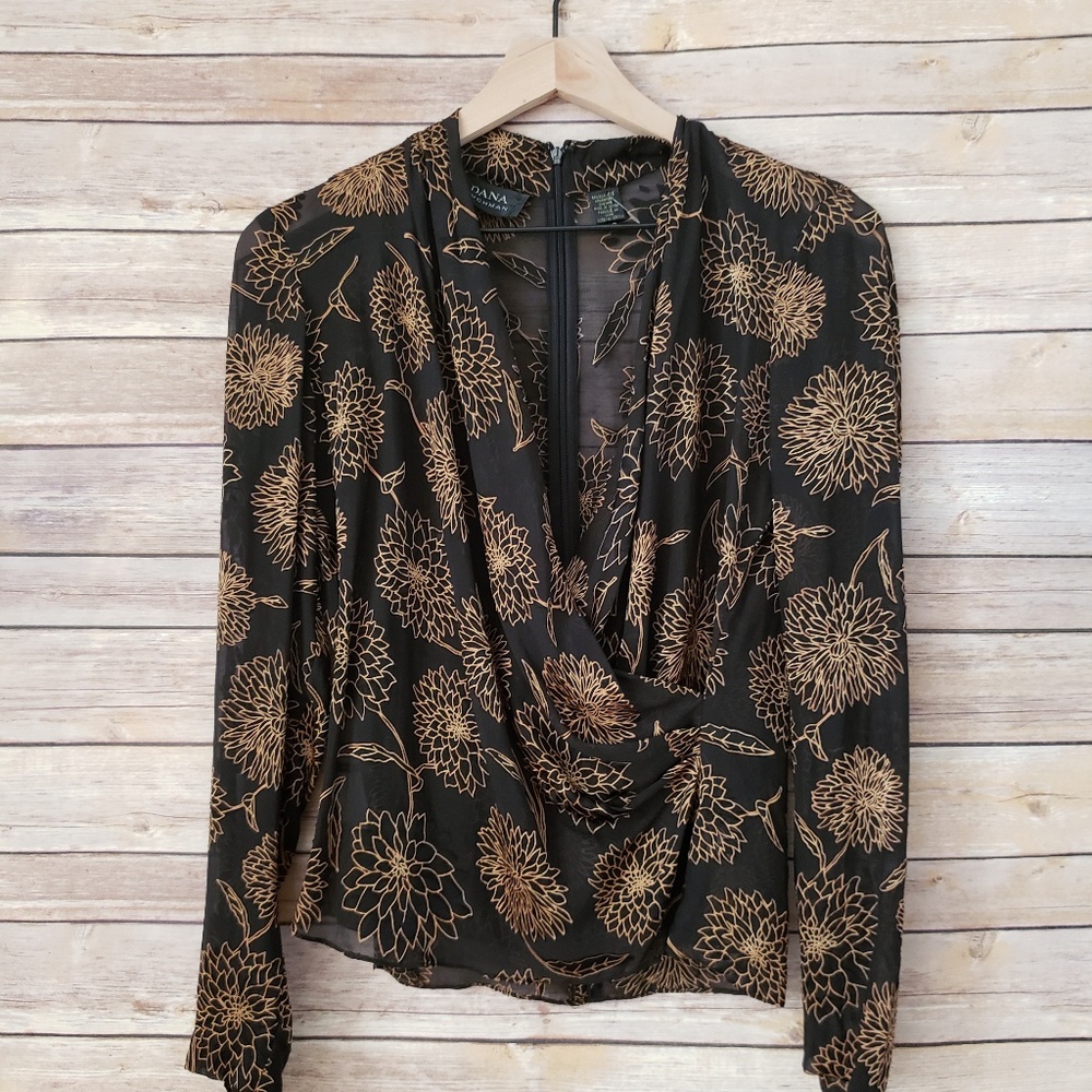 Dana buchman black sheer top w/gold flowers.